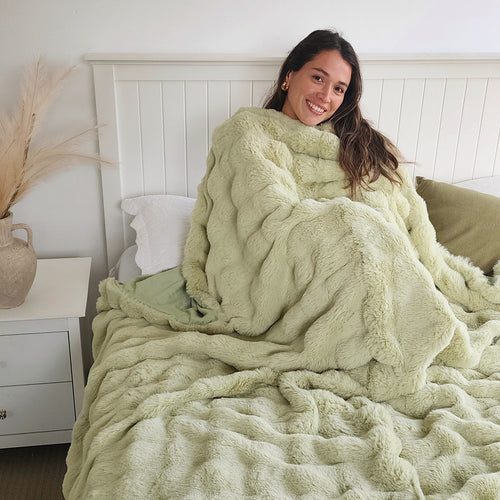 Faux Fur Blanket Green