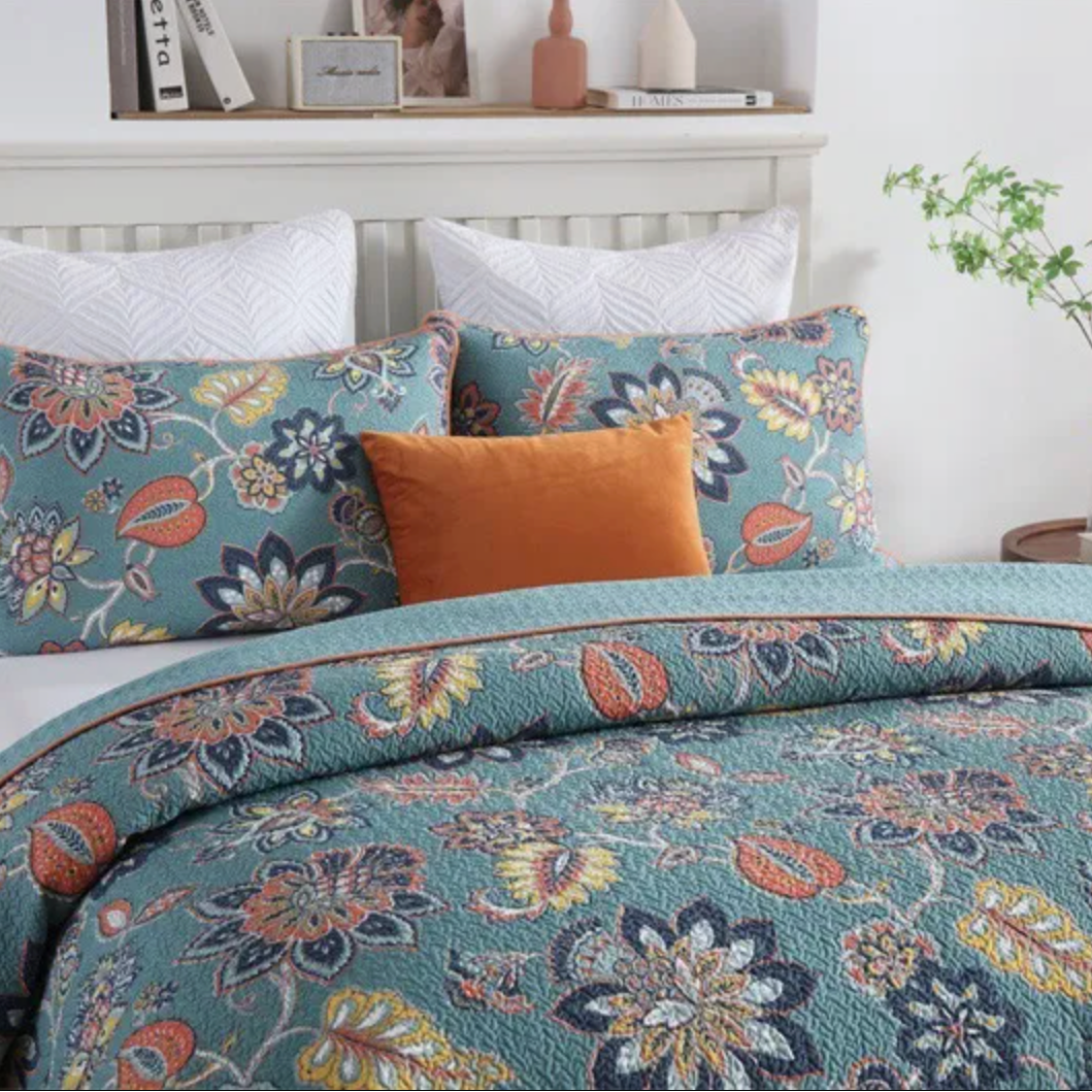 Leafen Coverlet