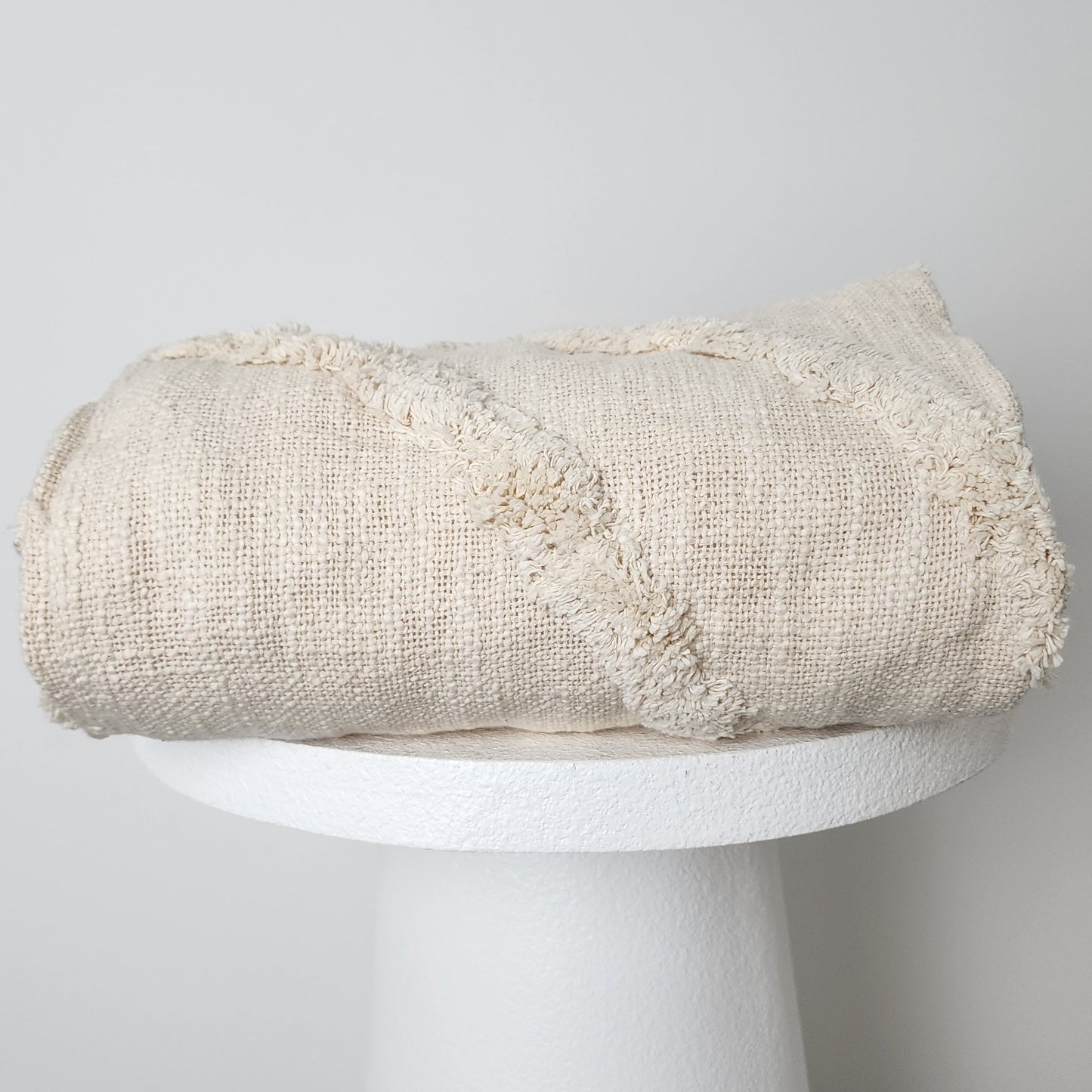 Dune tufted Throw blanket