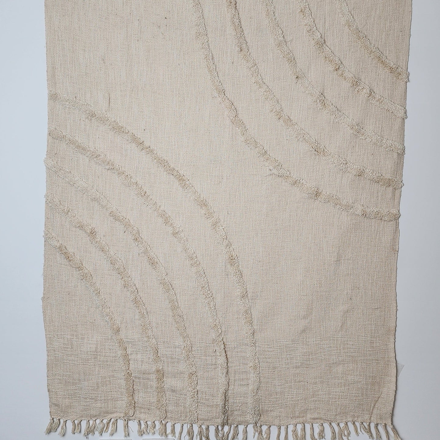 Dune tufted Throw blanket