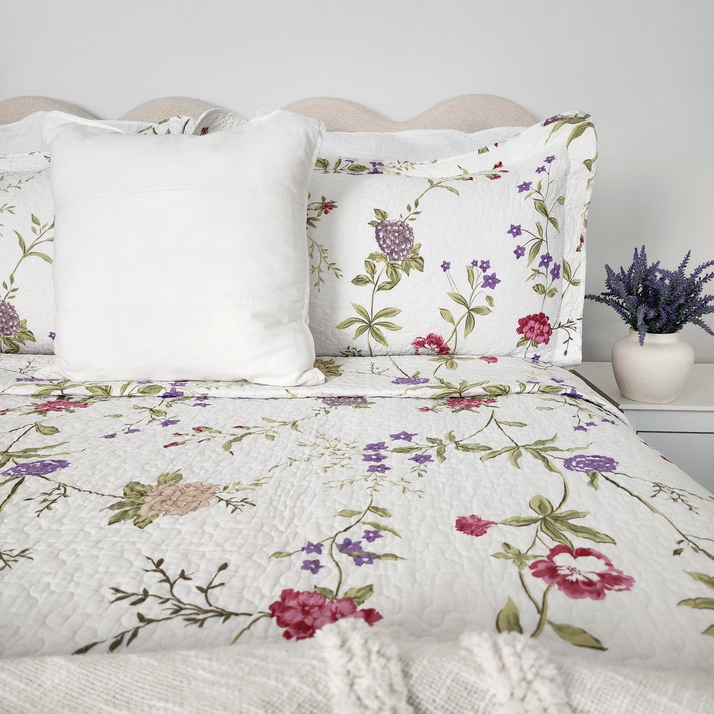 Liliana Coverlet