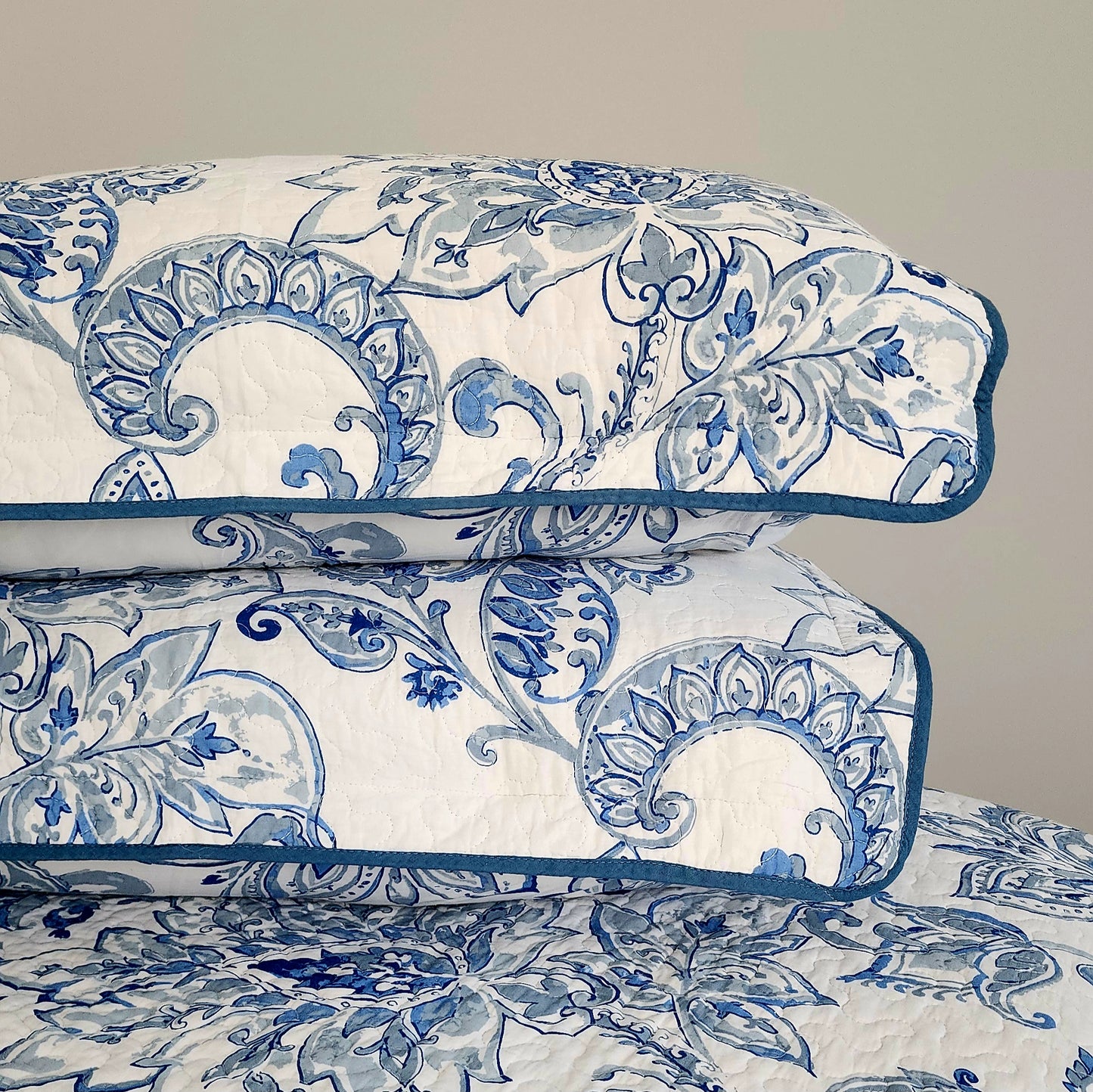 Aura Coverlet