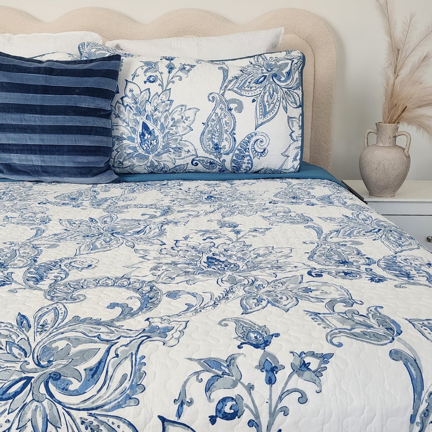 Aura Coverlet