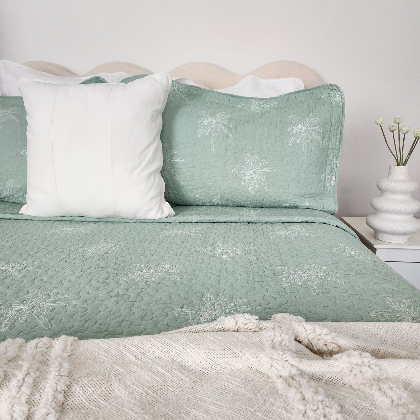 Palmera Coverlet