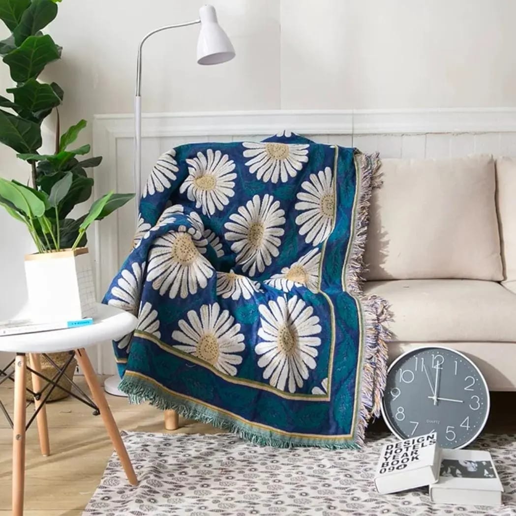Daisy Throw. – Homely.au